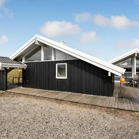 Vakantiehuis 4 Bedroom Stunning In Hirtshals
