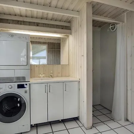 Vakantiehuis 4 Bedroom Stunning In Hirtshals