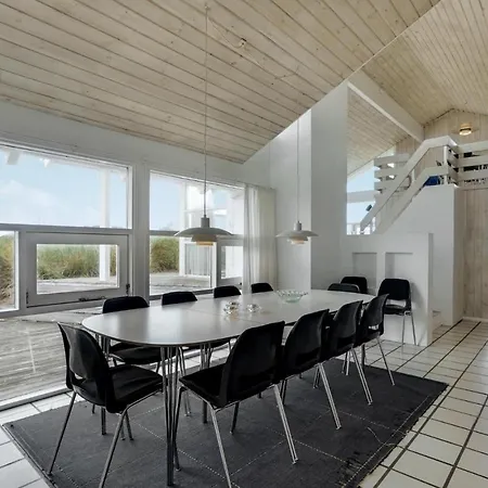4 Bedroom Stunning In Feriehus