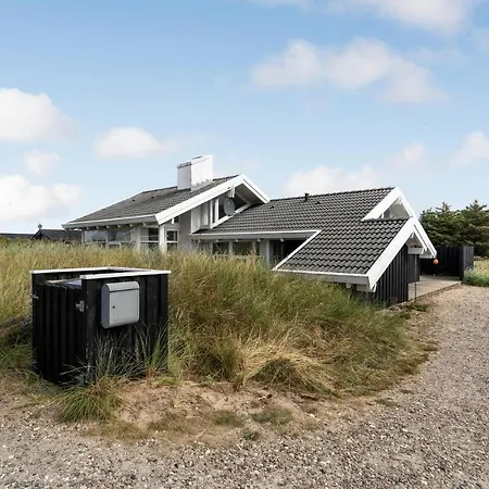 4 Bedroom Stunning In Hirtshals
