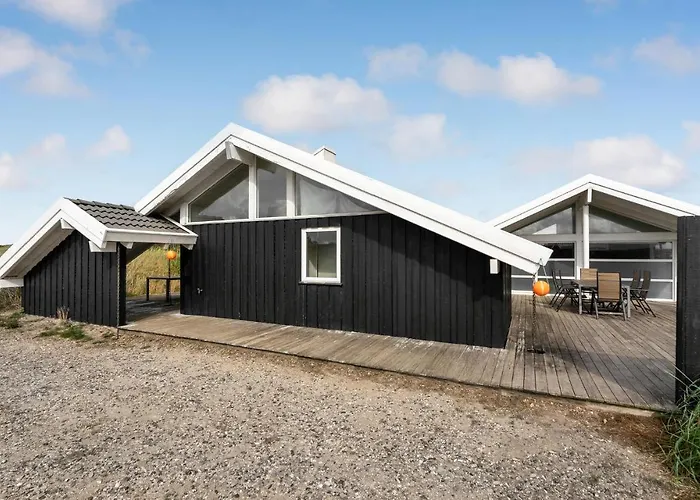 Сasa de vacaciones 4 Bedroom Stunning In Hirtshals